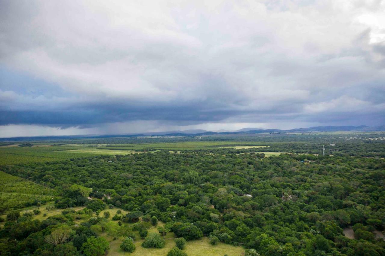 Gooderson Bushlands Game Lodge Hluhluwe Exterior photo